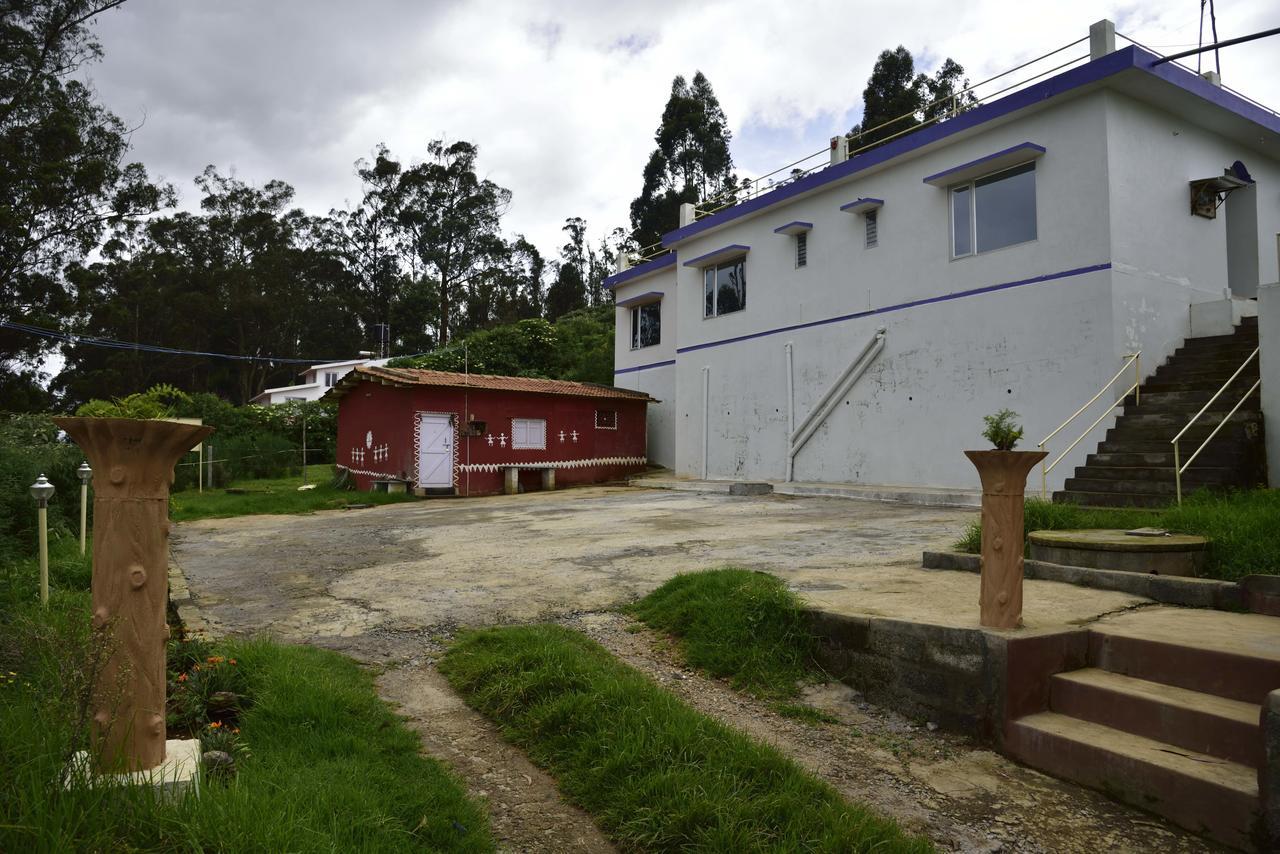 J R Mist Valley Inn Ooty Buitenkant foto